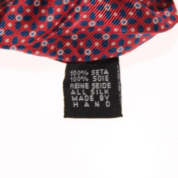 Drake's NWT Neck Tie in Red with Blue & White Geometric Pattern 100% Silk
